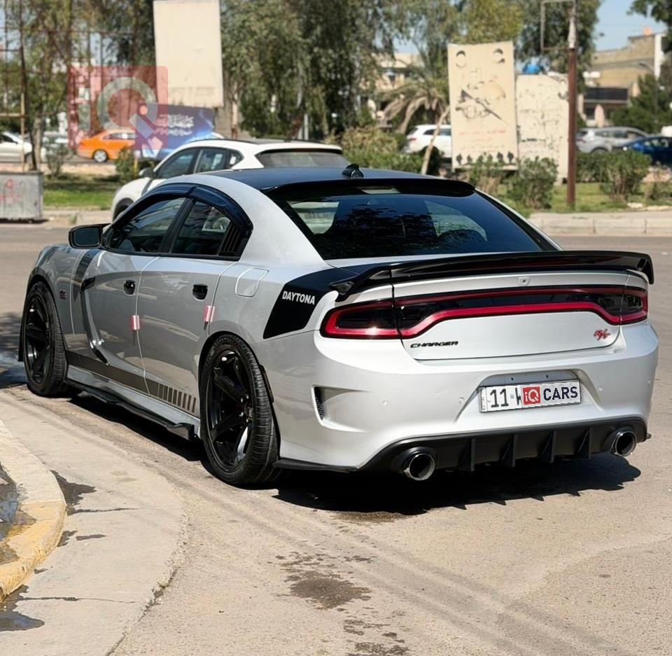 دودج تشارجر